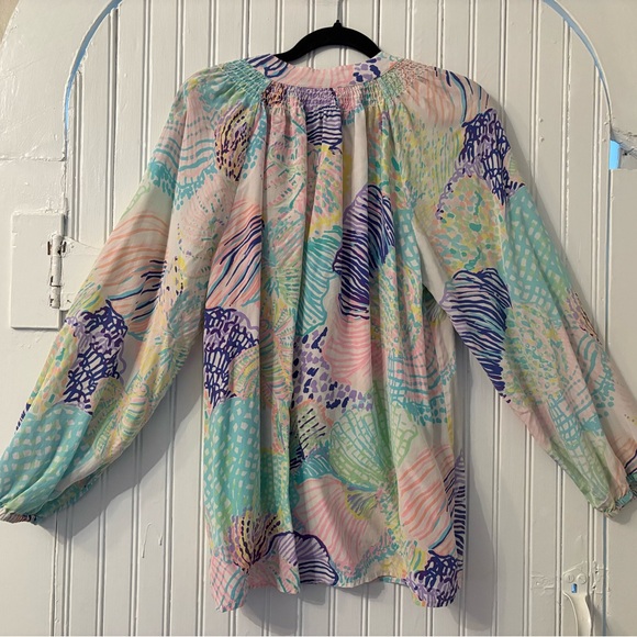Lilly Pulitzer 100% Silk Pastel Print Smocked Long Sleeve Elsa Blouse Size L - Picture 9 of 11